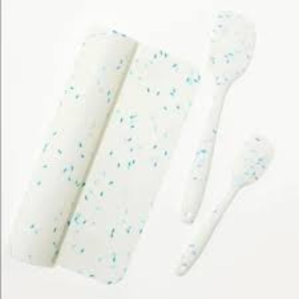 Chic & Tonic, 3 pc Baking Set. Brand New